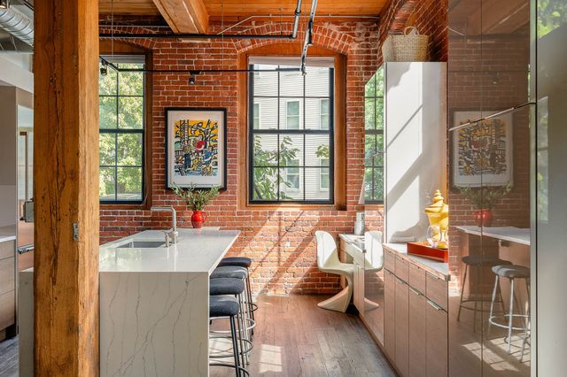 1 Tannery Brook Row 1A, Somerville, MA 02144