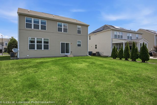 4212 Fraser Circle, Naperville, IL 60564