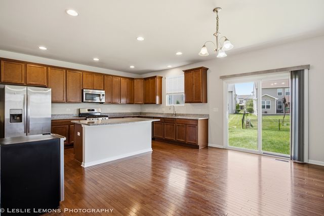 4212 Fraser Circle, Naperville, IL 60564