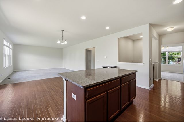 4212 Fraser Circle, Naperville, IL 60564