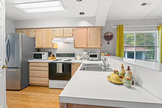 4640 Greenbriar Dr Apt C7, Little River, SC 29566
