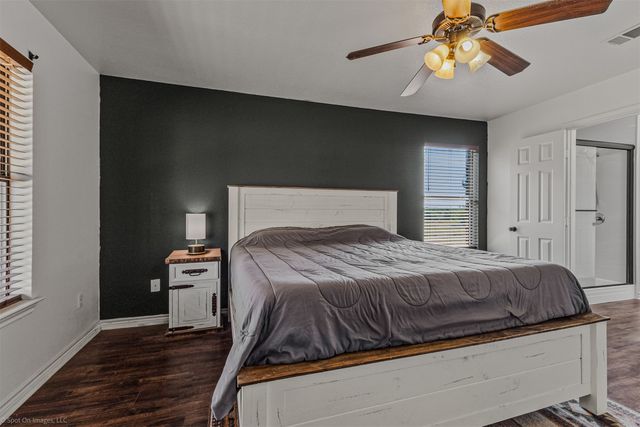 122 County Road 1380, Alvord, TX 76225