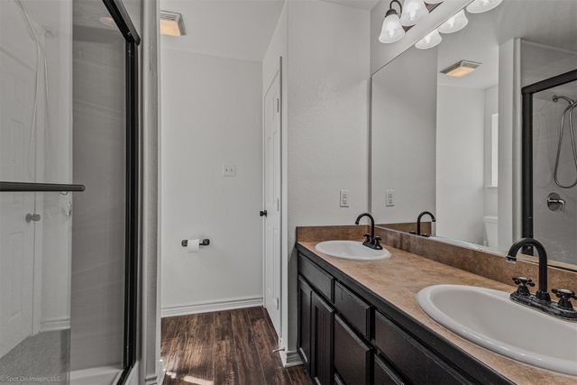 122 County Road 1380, Alvord, TX 76225