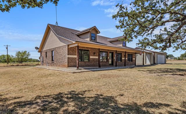 122 County Road 1380, Alvord, TX 76225