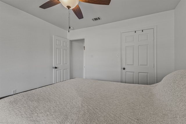 122 County Road 1380, Alvord, TX 76225