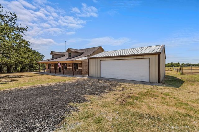 122 County Road 1380, Alvord, TX 76225