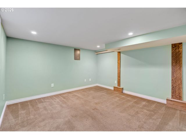 5131 Se MADISON St, Portland, OR 97215