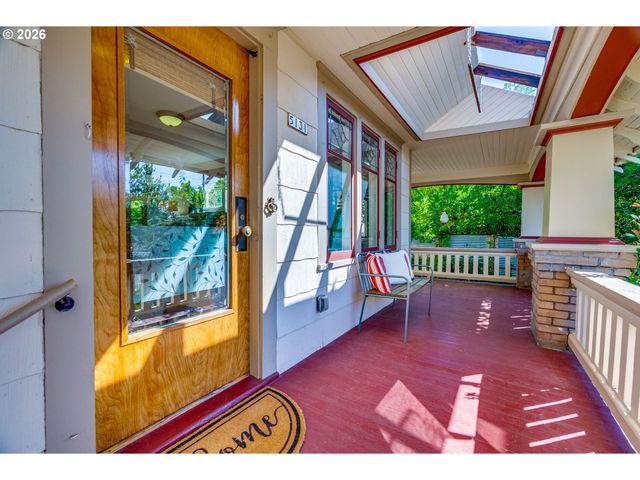 5131 Se MADISON St, Portland, OR 97215