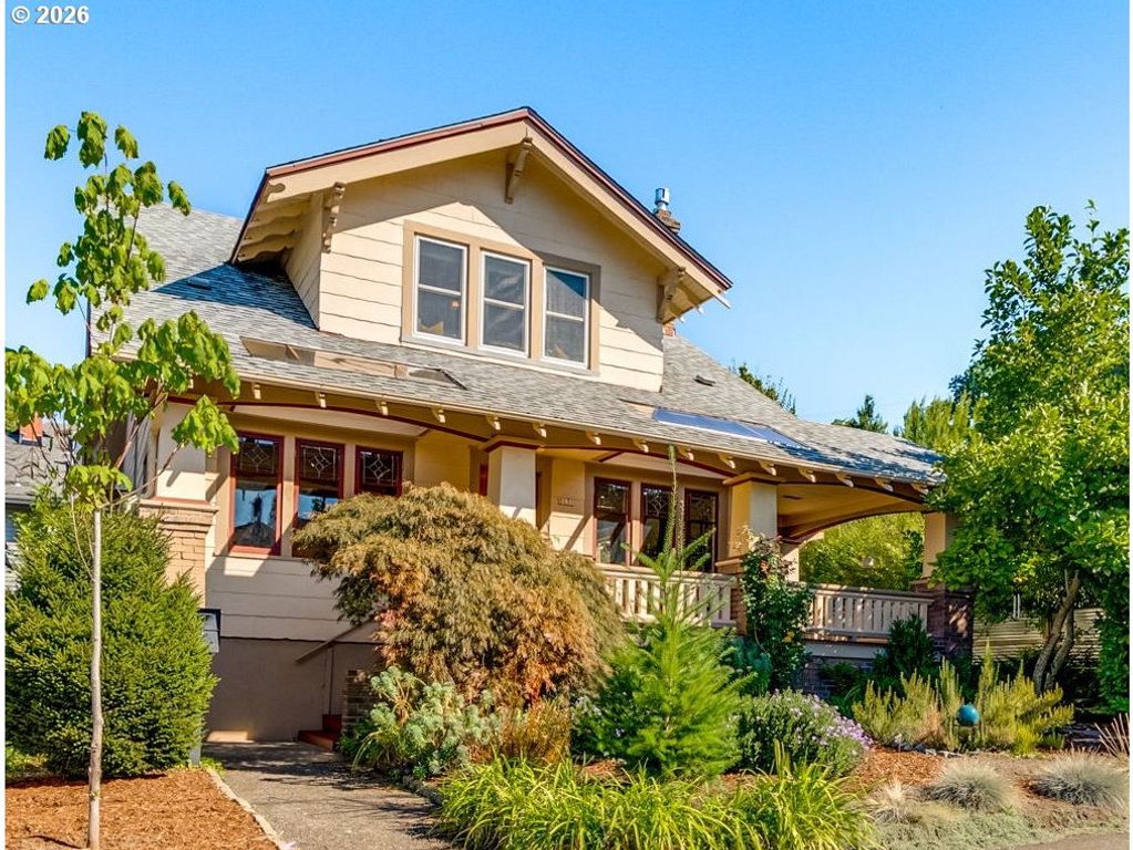 5131 Se MADISON St, Portland, OR 97215