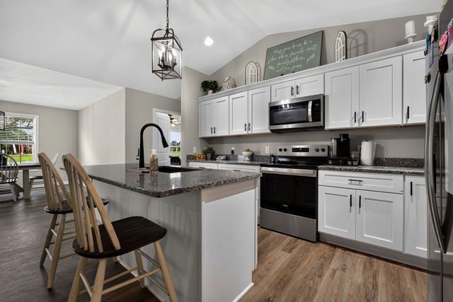 100 Reece Rd, Baxter, TN 38544