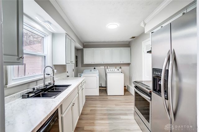 1029 Wilmington Avenue, Dayton, OH 45420