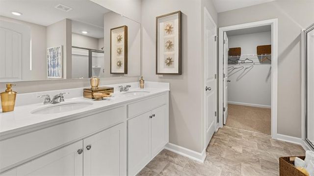657 Lost Creek Parkway, Dallas, GA 30132