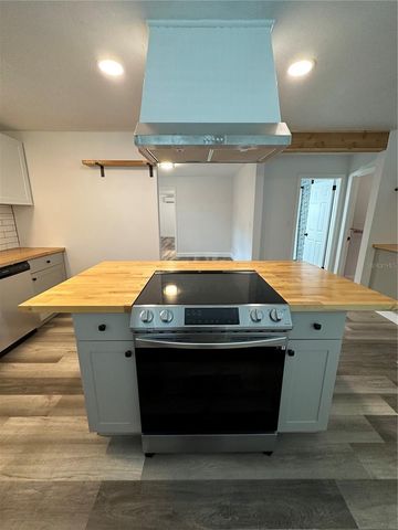 4713 THORPE AVENUE, Orlando, FL 32804