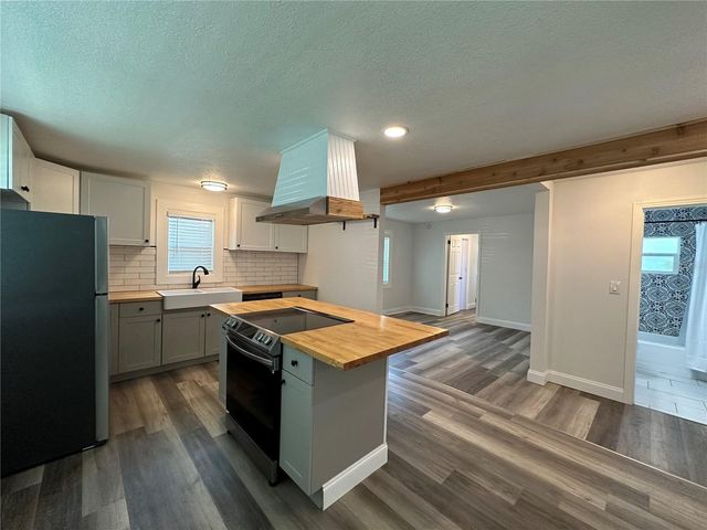 4713 THORPE AVENUE, Orlando, FL 32804