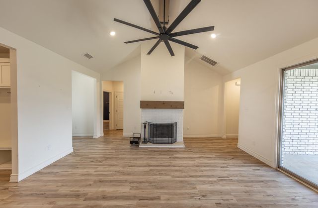 1021 N Fulton Avenue, Lubbock, TX 79416