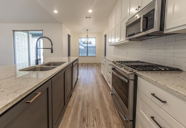 1021 N Fulton Avenue, Lubbock, TX 79416