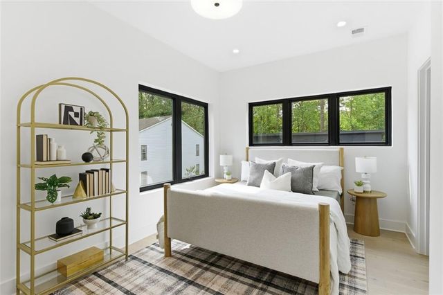 1198 Penny Lane, Atlanta, GA 30329