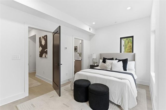 1198 Penny Lane, Atlanta, GA 30329