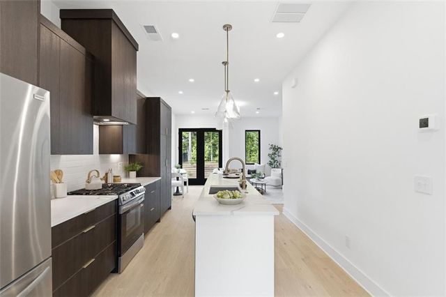 1198 Penny Lane, Atlanta, GA 30329