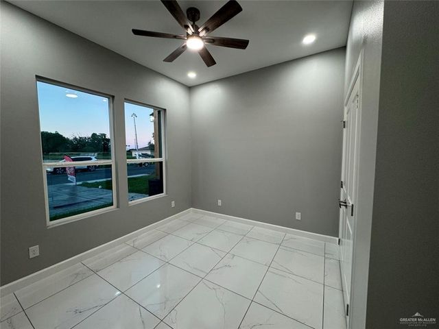 117 Lenon Avenue, Edcouch, TX 78538