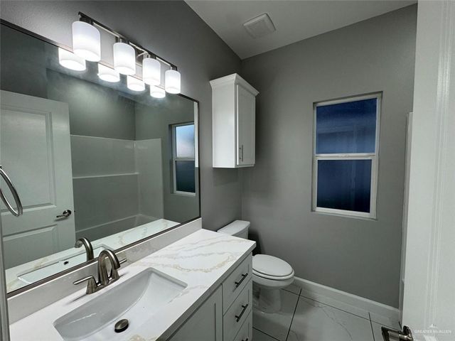 117 Lenon Avenue, Edcouch, TX 78538