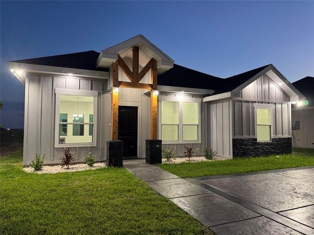 117 Lenon Avenue, Edcouch, TX 78538