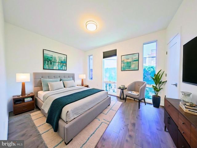 421 WALLACE ST, Philadelphia, PA 19123
