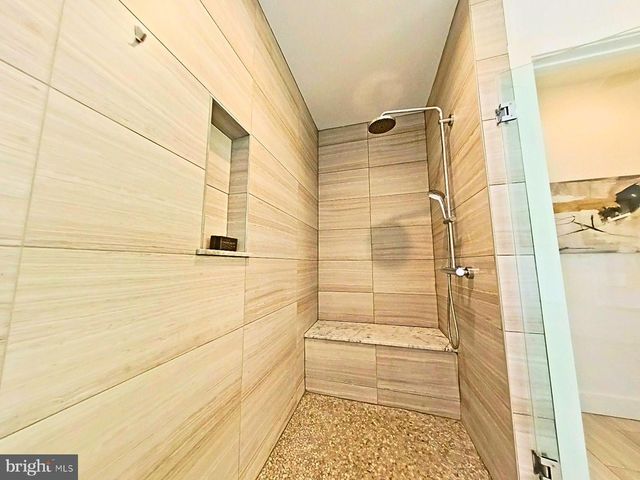 421 WALLACE ST, Philadelphia, PA 19123