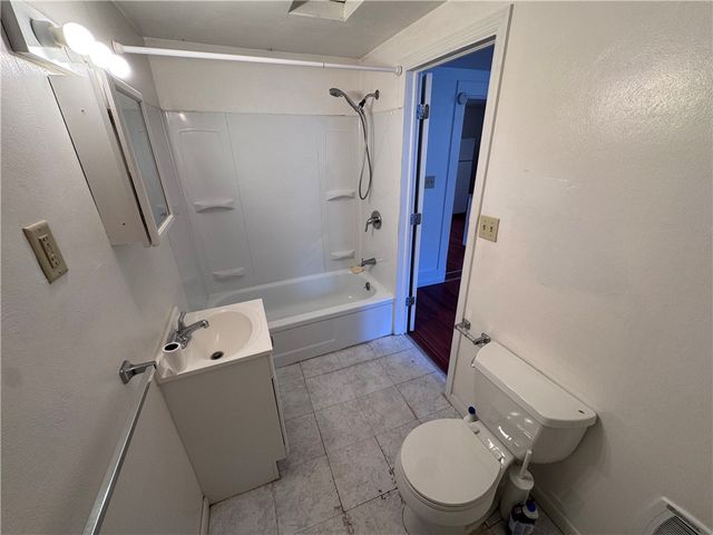 1123 Evergreen Ave 3, Millvale, PA 15209