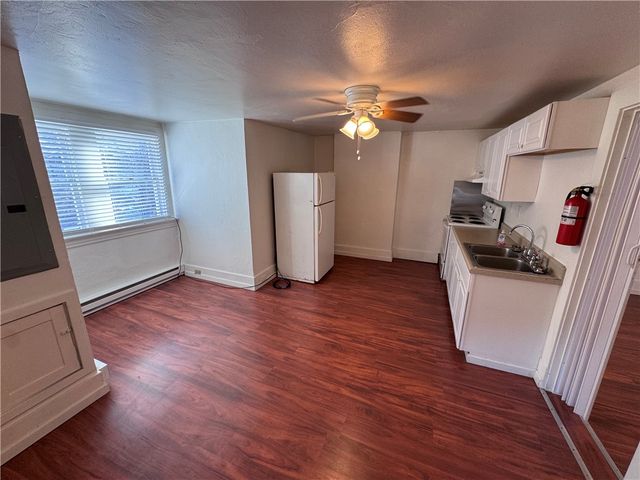 1123 Evergreen Ave 3, Millvale, PA 15209