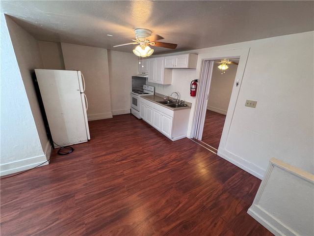 1123 Evergreen Ave 3, Millvale, PA 15209