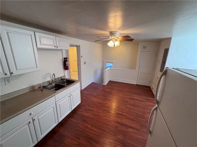 1123 Evergreen Ave 3, Millvale, PA 15209