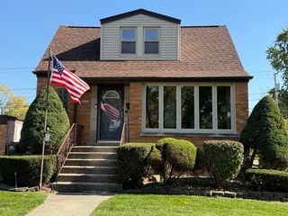 10937 S Tripp Avenue, Oak Lawn, IL 60453