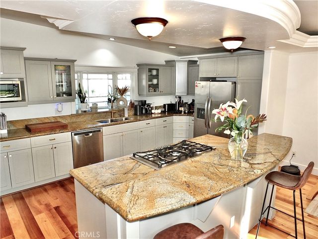 1417 Vuelta Grande, Long Beach, CA 90815