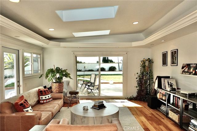1417 Vuelta Grande, Long Beach, CA 90815