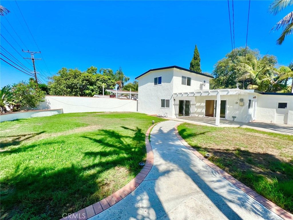 1417 Vuelta Grande, Long Beach, CA 90815 — photo 3