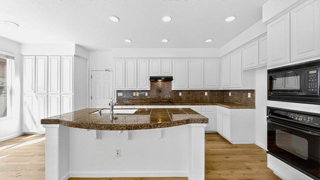 4210 Eveningside Ln, Tracy, CA 95377