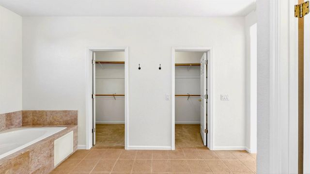 4210 Eveningside Ln, Tracy, CA 95377