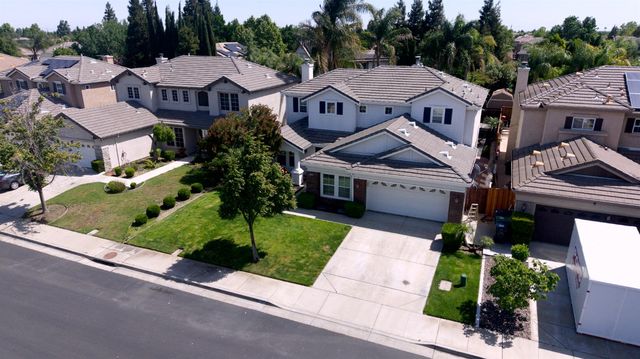 4210 Eveningside Ln, Tracy, CA 95377
