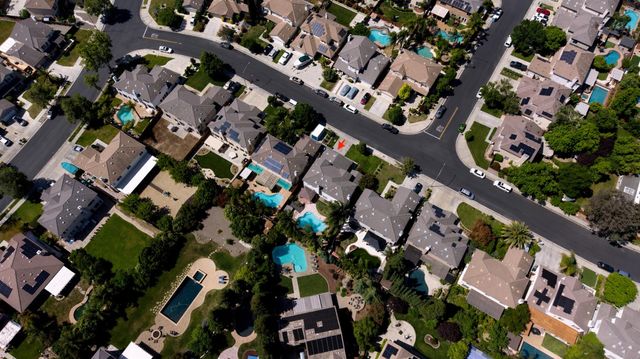 4210 Eveningside Ln, Tracy, CA 95377