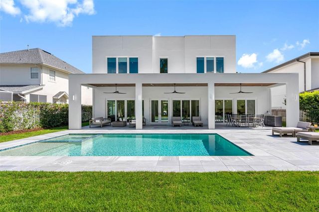 3208 W LAWN AVENUE, Tampa, FL 33611