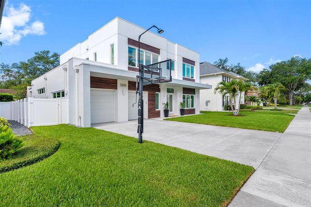 3208 W LAWN AVENUE, Tampa, FL 33611