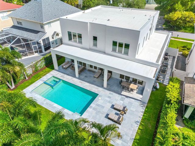 3208 W LAWN AVENUE, Tampa, FL 33611