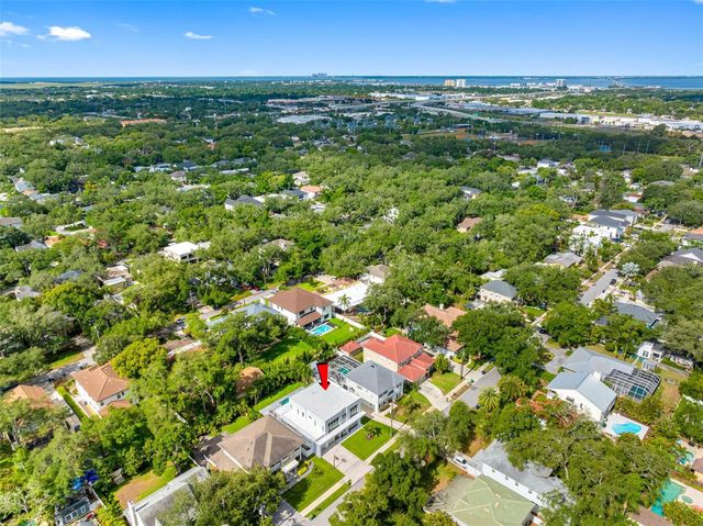 3208 W LAWN AVENUE, Tampa, FL 33611