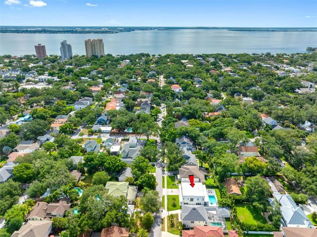 3208 W LAWN AVENUE, Tampa, FL 33611