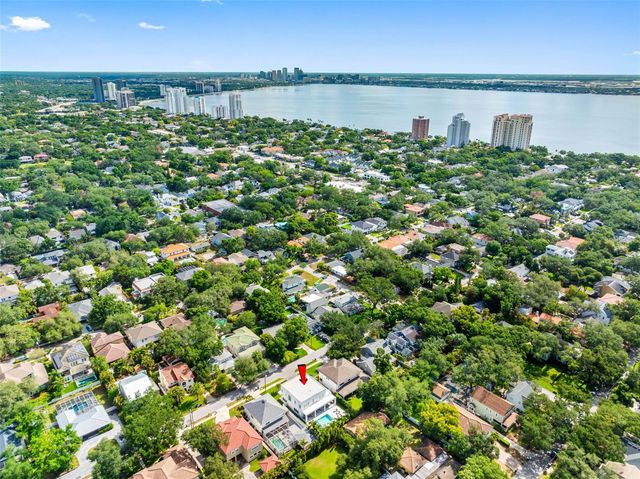 3208 W LAWN AVENUE, Tampa, FL 33611