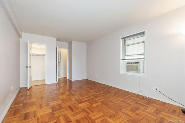 110-20 71st Road 206, Forest Hills, NY 11375
