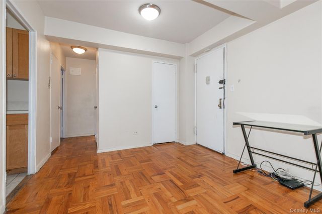 110-20 71st Road 206, Forest Hills, NY 11375