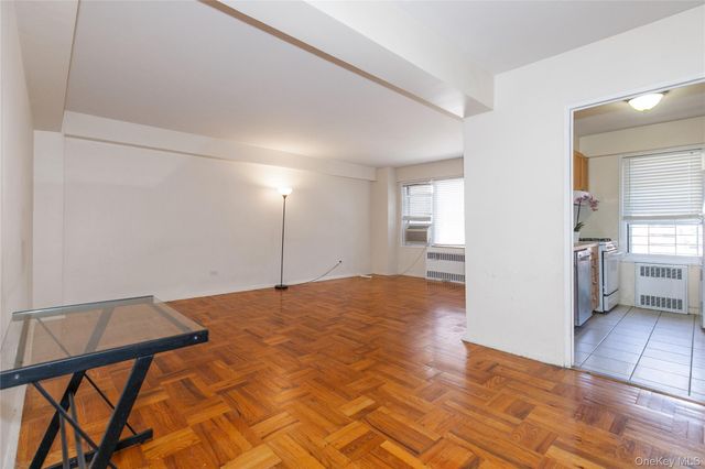 110-20 71st Road 206, Forest Hills, NY 11375