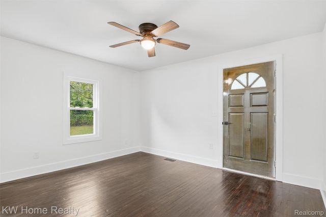 21130 Seminole Street, Southfield, MI 48033